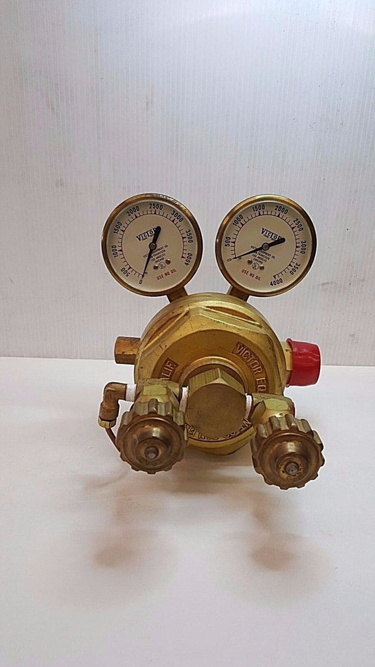 Victor Model GD30B  E2D1B3 Regulator, Used